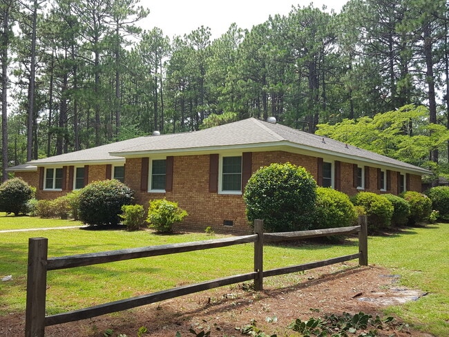 Building Photo - 301 John McQueen Rd Rental