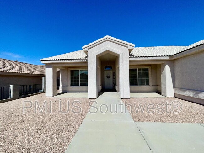 Photo - 2375 N Ridge Ave
