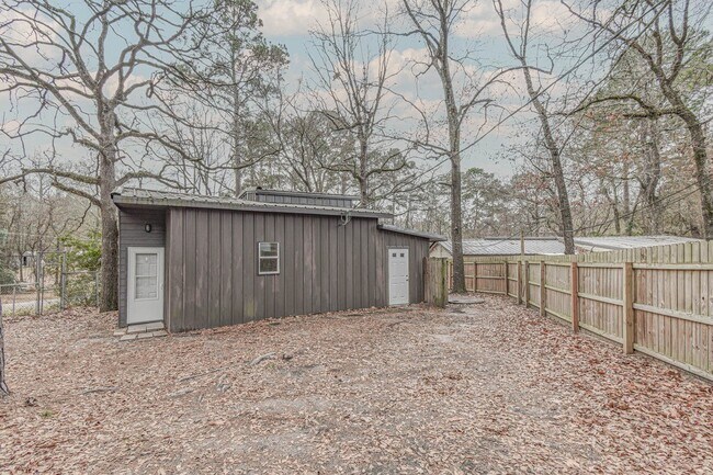 Photo - 20011 Parkway Ln