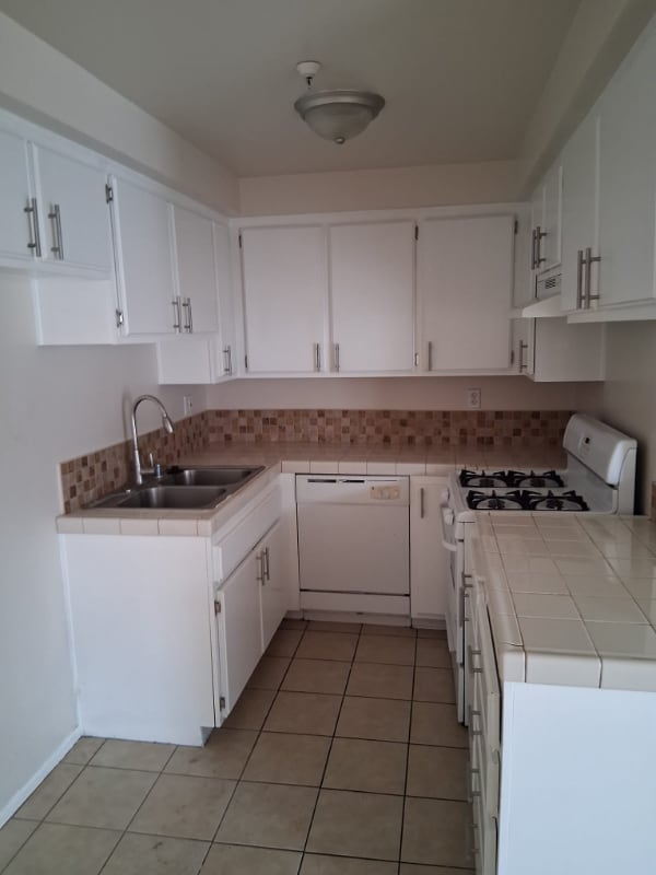 4438 138th St Unidad 4453 W 138th St