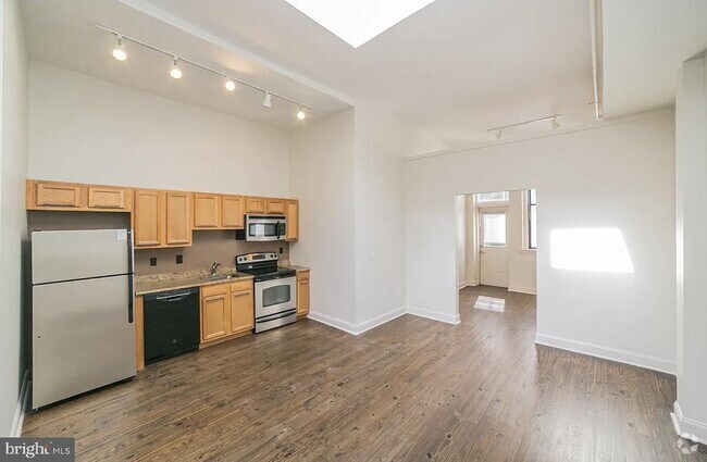 Building Photo - 1733-35 Chestnut St Unit 304 Rental