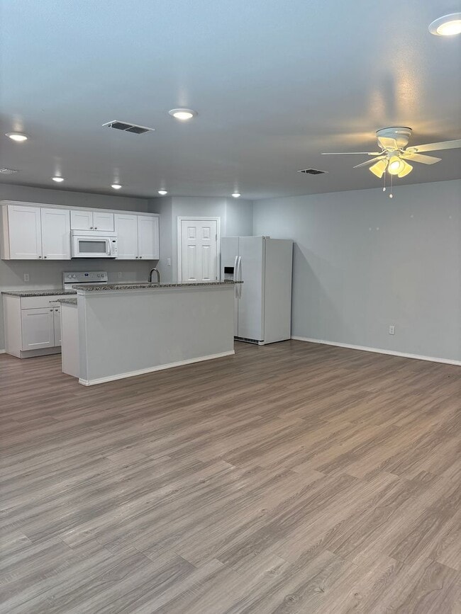 Photo - 5515 Kemper St Unit 5515 Kemper Street  A