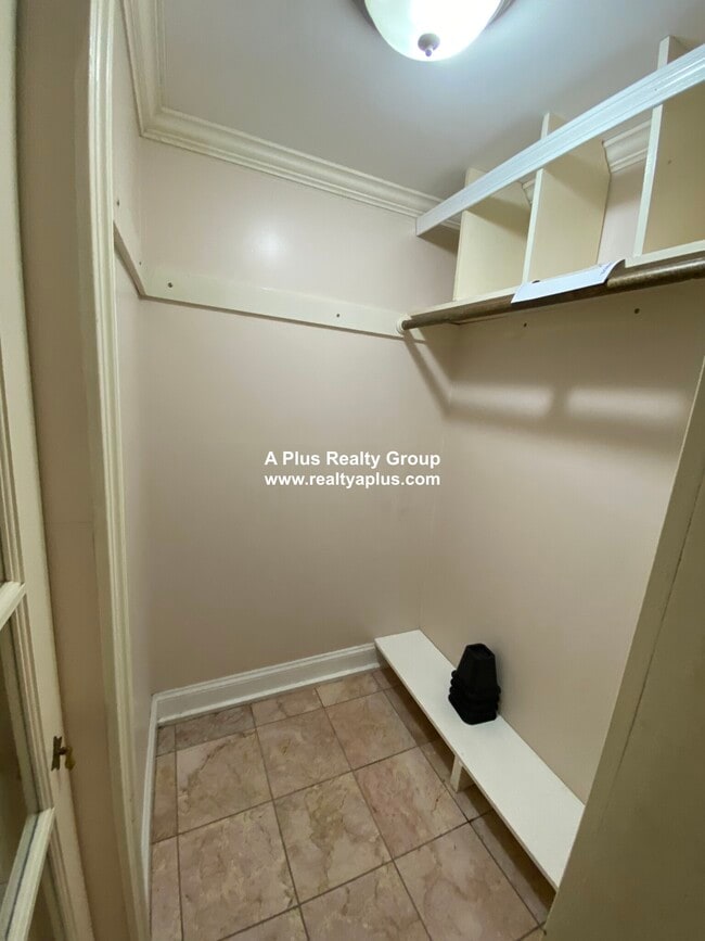 Photo - 15 Chilcott Pl Unit B1