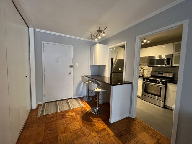 Vestíbulo - 2401 H St NW Unidad 602