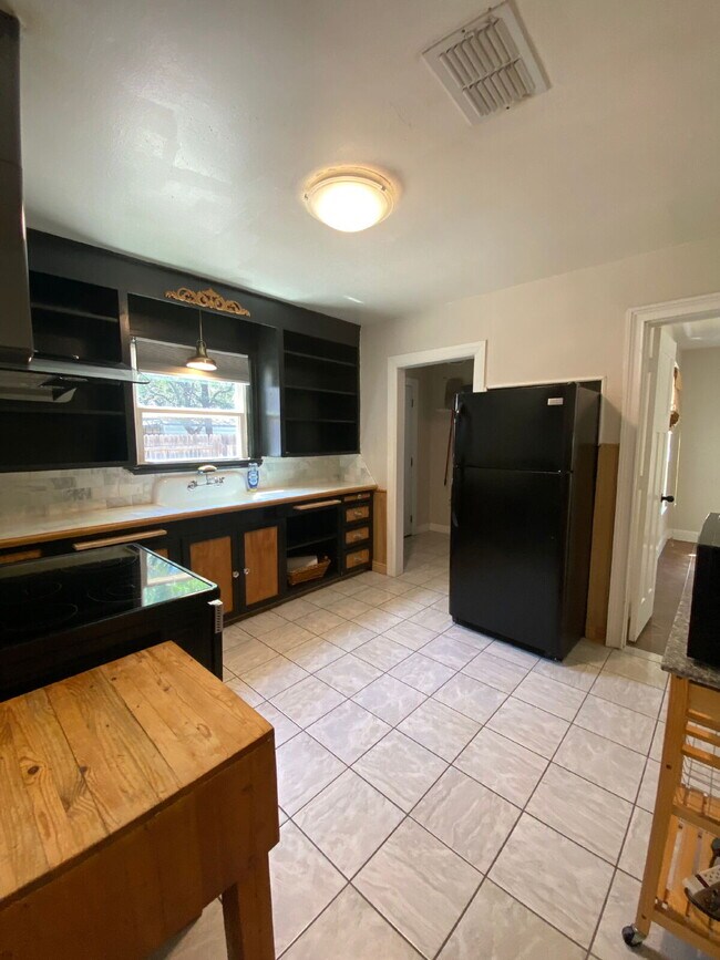 Photo - Beautiful 3 bedroom 2 bath home in Tech Terrace