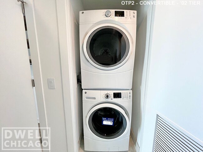 Photo - 1147 N Wells St