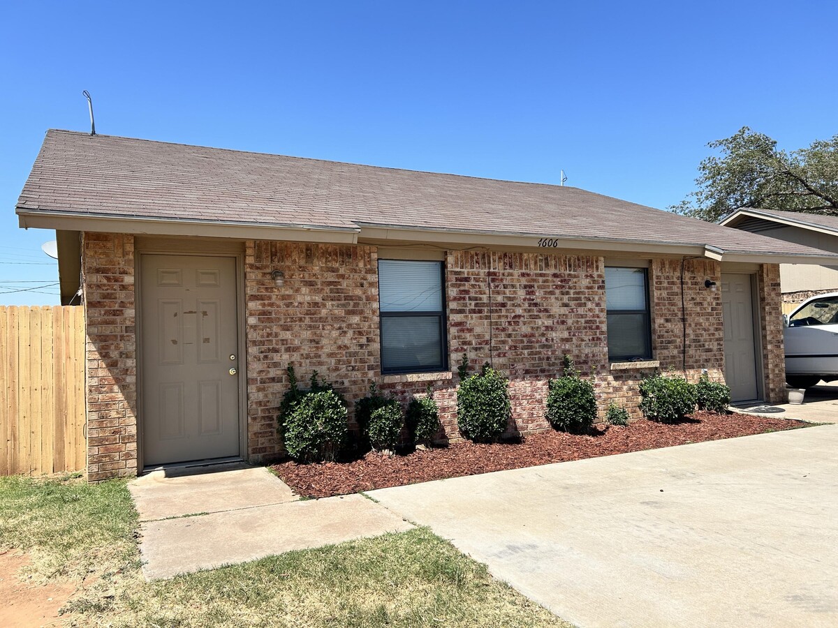 Photo - 4606 Erskine St Townhome