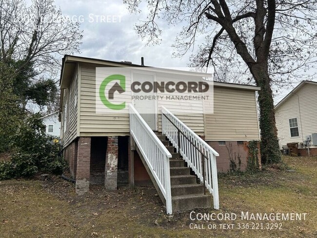 Photo - 1008 E Bragg St