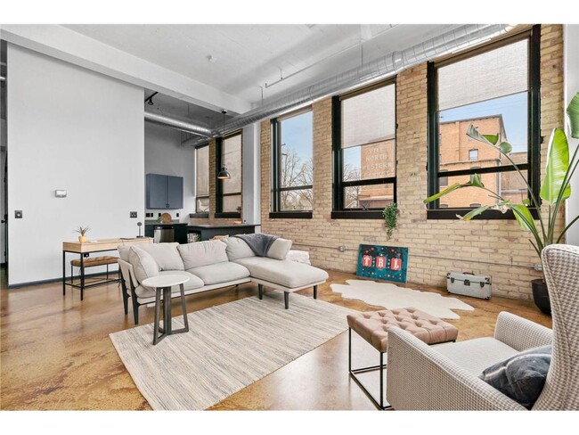 Photo - 1701 NE Madison St Unit 103