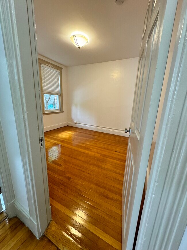 Photo - 24 Sidlaw Rd Unit 8