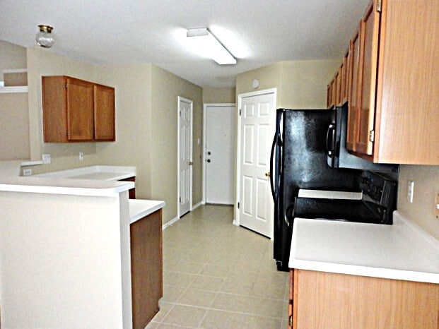 Photo - 9446 Swans Crossing