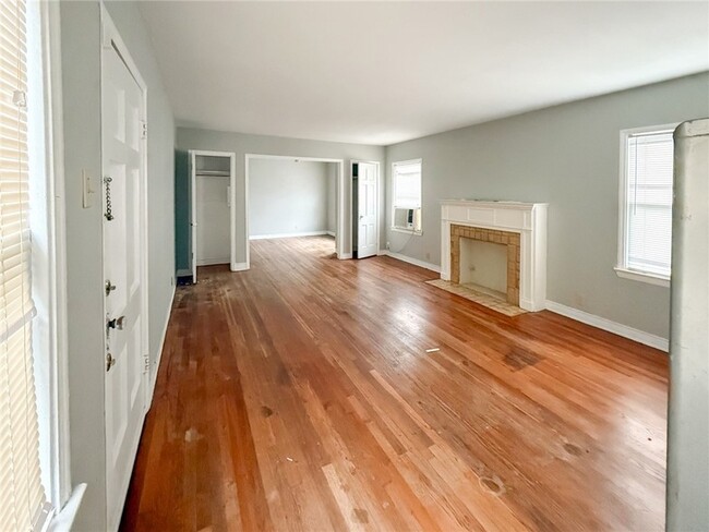 Building Photo - 250 Rosebud Ave Unit 4 Rental