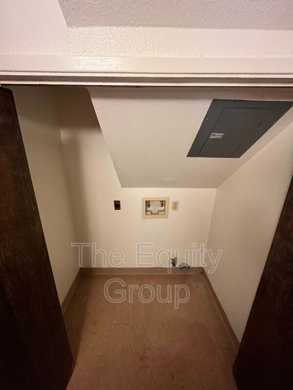 Photo - 840 N Williford Dr