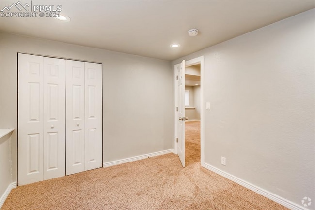 Building Photo - 3108 Moonbeam Cir S Rental