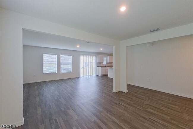 Photo - 4020 Garden Blvd