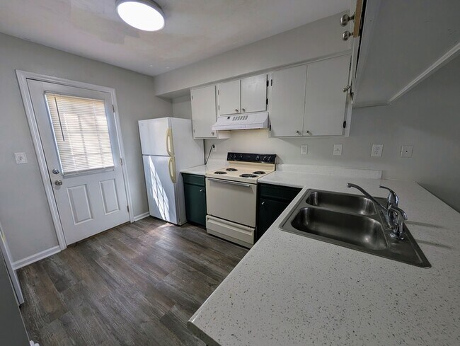 Photo - 2350 Horne Ave Unit Apt 2