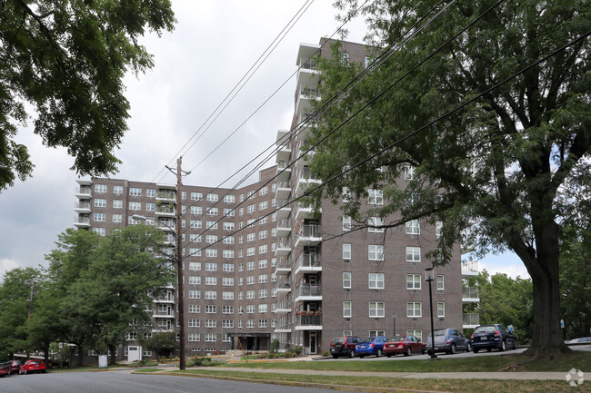 Building Photo - Regency Towers Rental