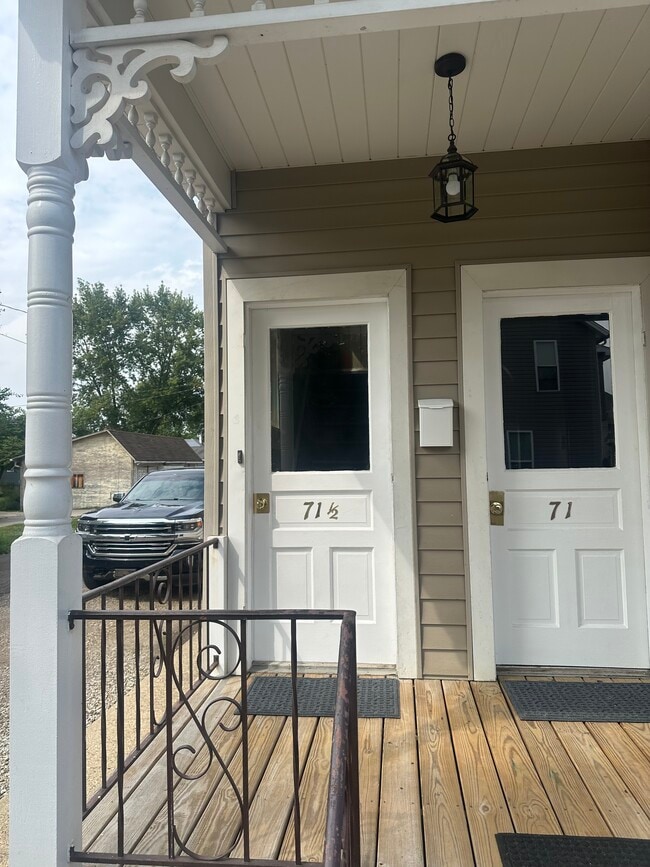 Photo - 71 1/2 Flory Ave Unit 71.5 flory avenue