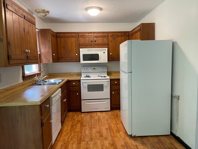 Photo - Moss Creek Apartments