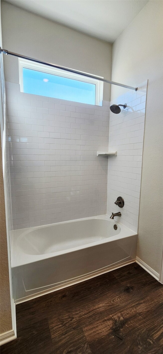 Photo - 422 Magnolia Ln