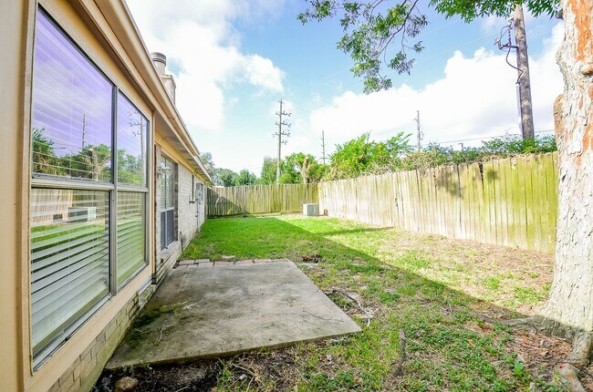 Photo - 1246 Summer Park Ln