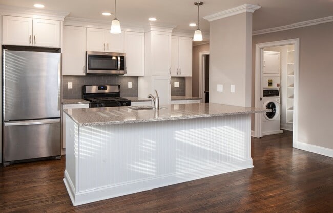 Photo - Hickory Manor: In-Unit Washer & Dryer, Heat, Water & Gas Included, Fitness Center, Sauna, and Bar...