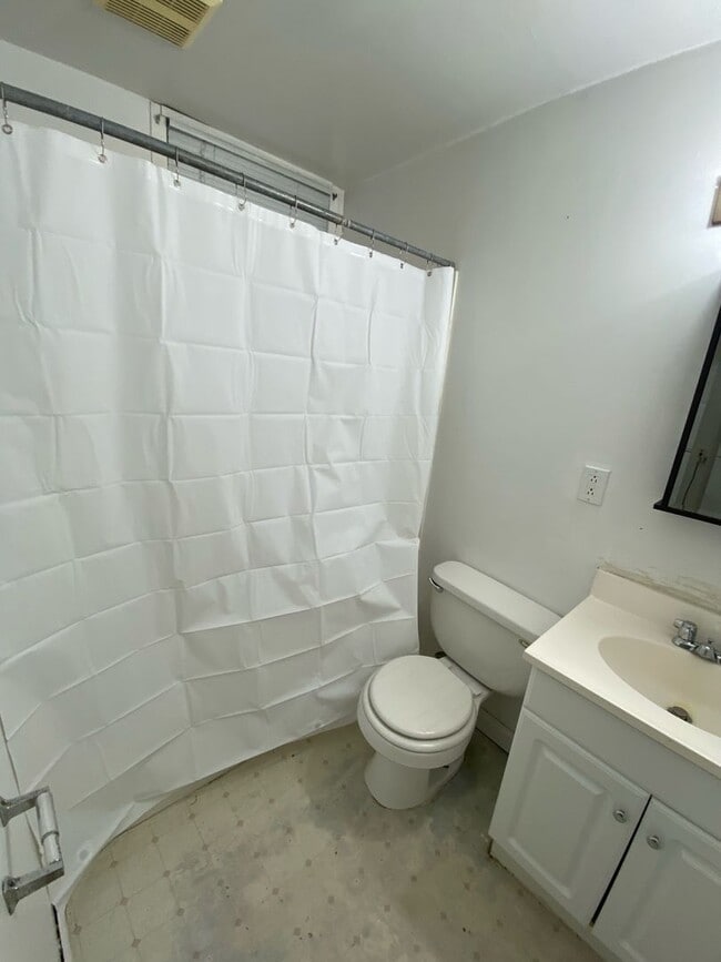 Photo - 1121 N 12th St Unidad A