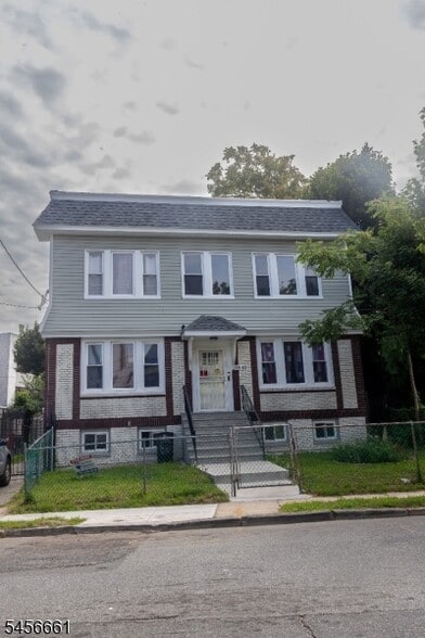 59 Campfield St