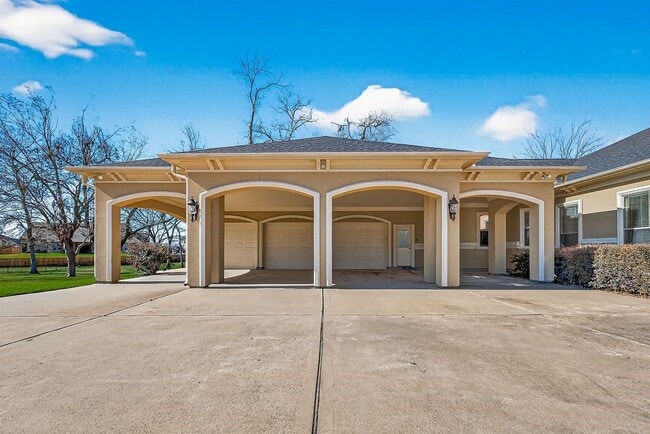 Photo - 4011 Westerdale Dr