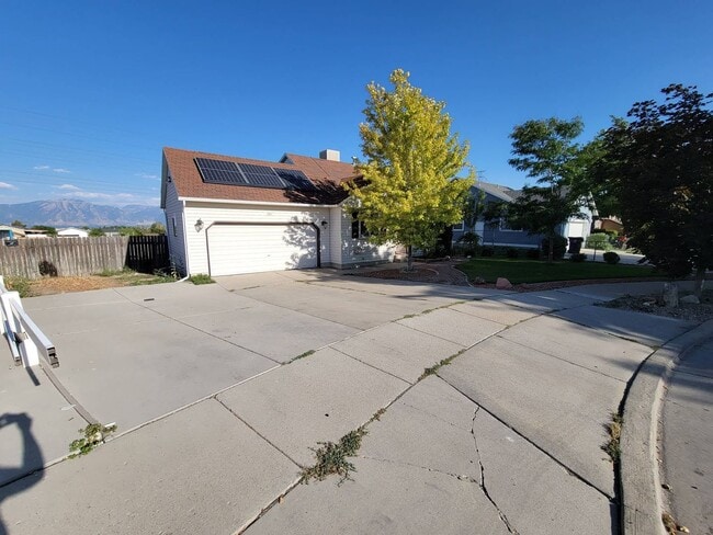 Photo - Newly Renovated 3 Bed 2 Bath Home in Kearns!!!