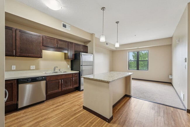 Photo - Oaks Station Place