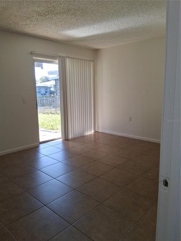 Photo - 240 W Canal Dr