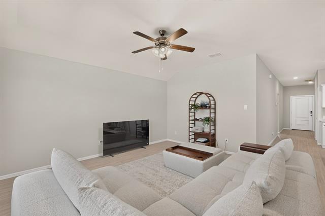 Photo - 332 Pecos Dr