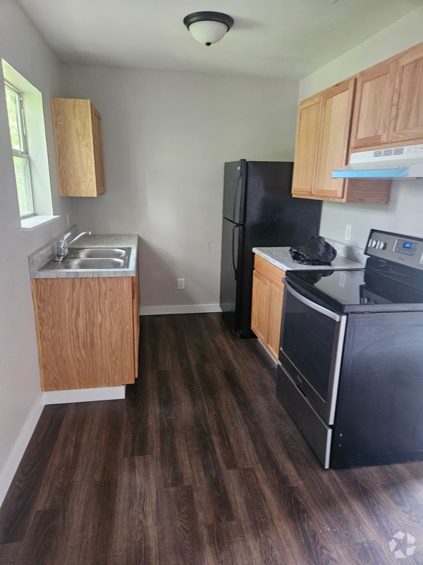 Building Photo - 802 Abney Ave Rental
