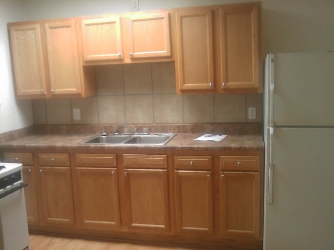 Photo - 237 Vermont St NE