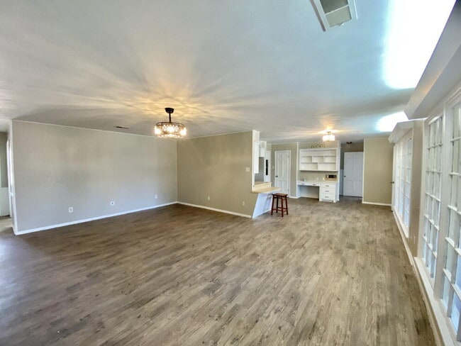 Photo - 2134 52nd St
