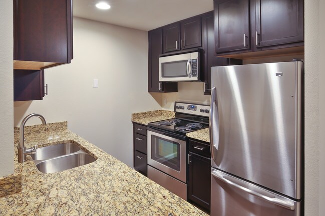 Capitol Hill Apartments For Rent Denver Co Forrent Photo 818 Logan St Unit 1106