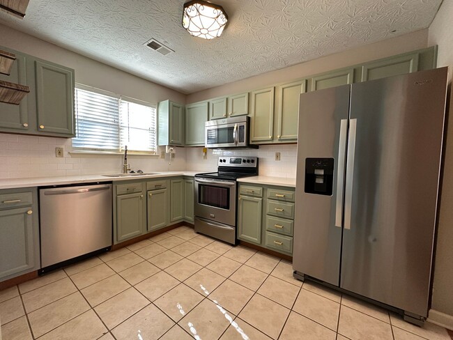 Photo - **COMING SOON!** Charming 3-BR, 2 Bath Home in South Lexington! Attached Garage, W/D