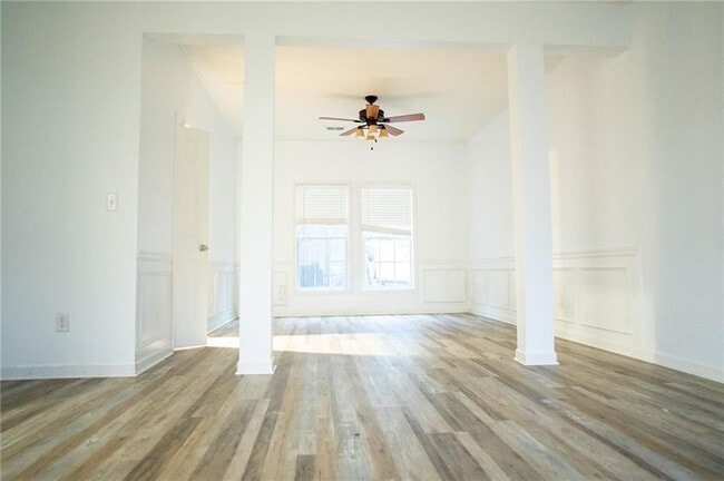 Photo - 1315 Great River Pkwy SE