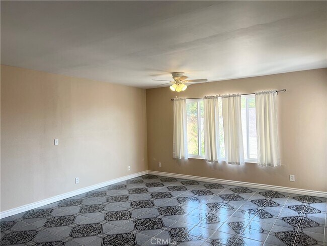 Photo - 1725 Neil Armstrong St