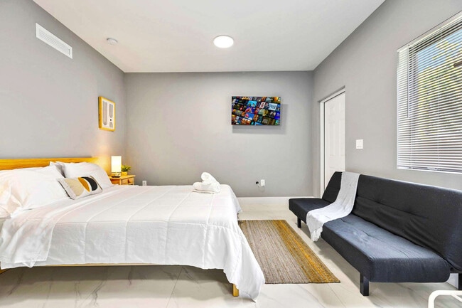 Photo - 1784 NW 31st St Unidad FL1-ID1239911P