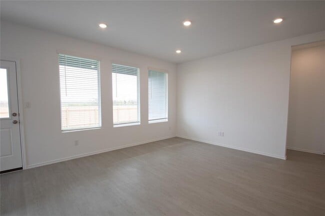 Photo - 209 Twilight Breeze Wy