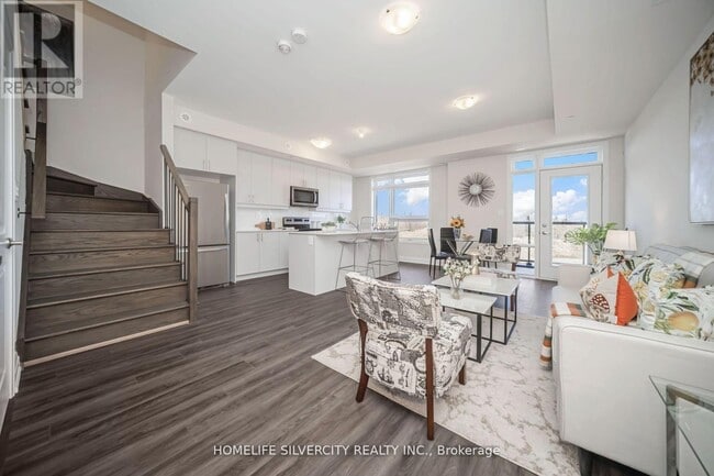 Photo - 1577 Rose Way