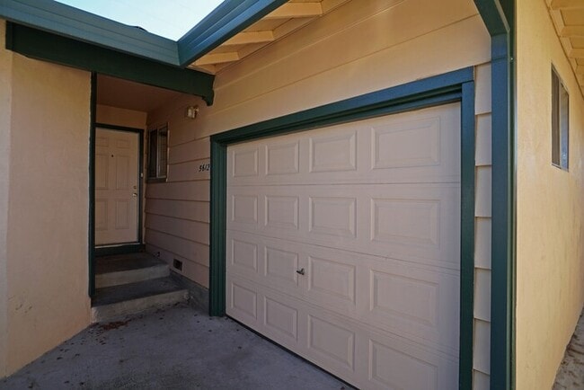 Charming 2 bedroom 1 bath in Carmichael! - Charming 2 bedroom 1 bath in Carmichael! Casa