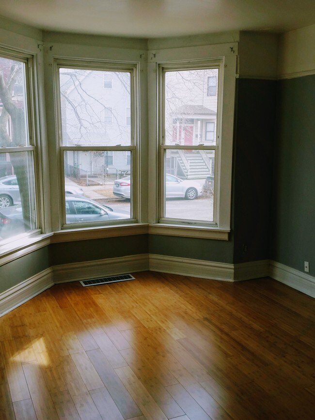 Photo - 3436 N Paulina St Unidad 1