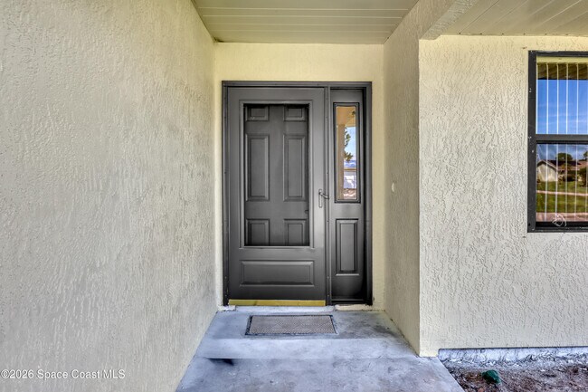 1635 Adview Rd SE