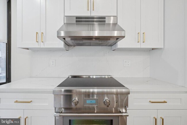 Photo - 135 S 19th St Unit 301