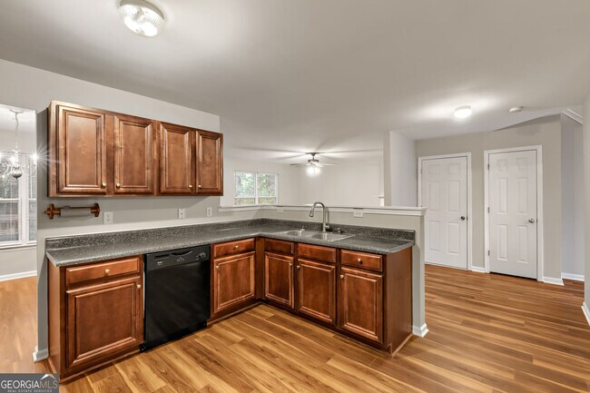 Photo - 7157 Laurel Creek Dr