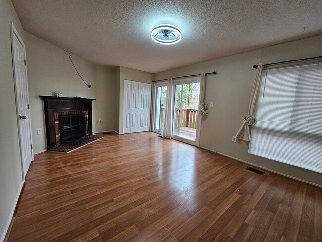 Photo - 15287 Flintlock Terrace