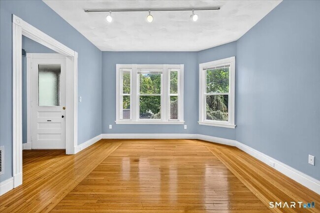 Photo - 172 Ellsworth Avenue